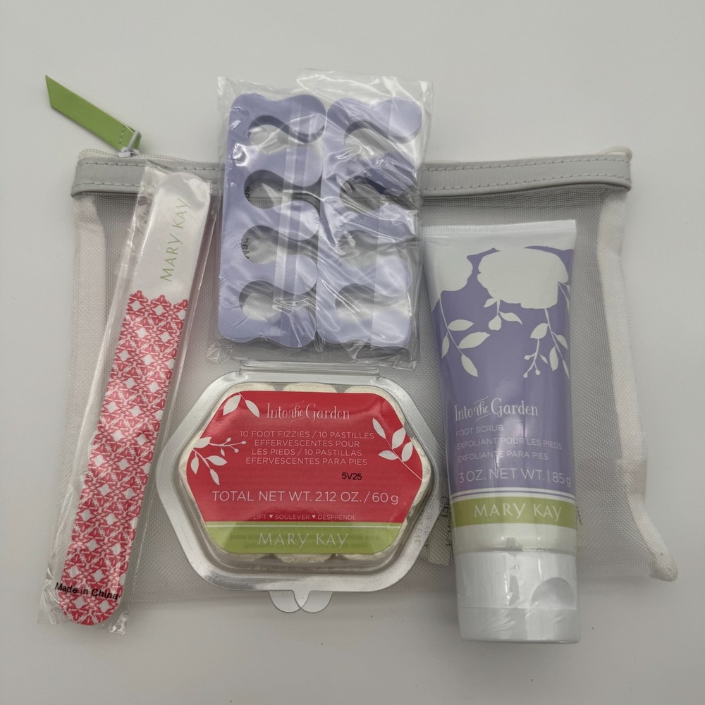 Mary Kay Into The Garden Pedicure Set Foot Fizzies Foot Scrub File Toe Seperator